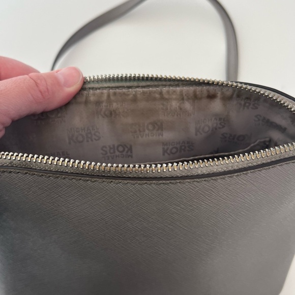 Michael Kors Grey Leather Structured Dome Chain Strap Crossbody Bag - Picture 10 of 11